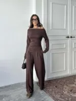 Kahve modal kumaştan yan büzgülü desenli kadın takım elbise